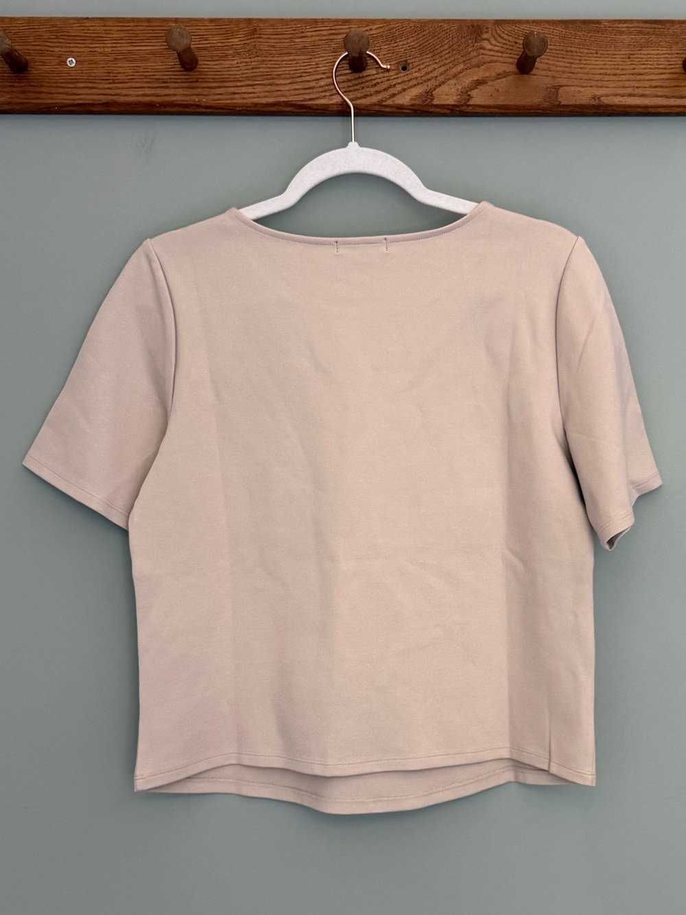 NWT Quince Ultra Stretch Ponte Ecru Light Tan Cream Short Sleeve Top Minimalist - Picture 10 of 16